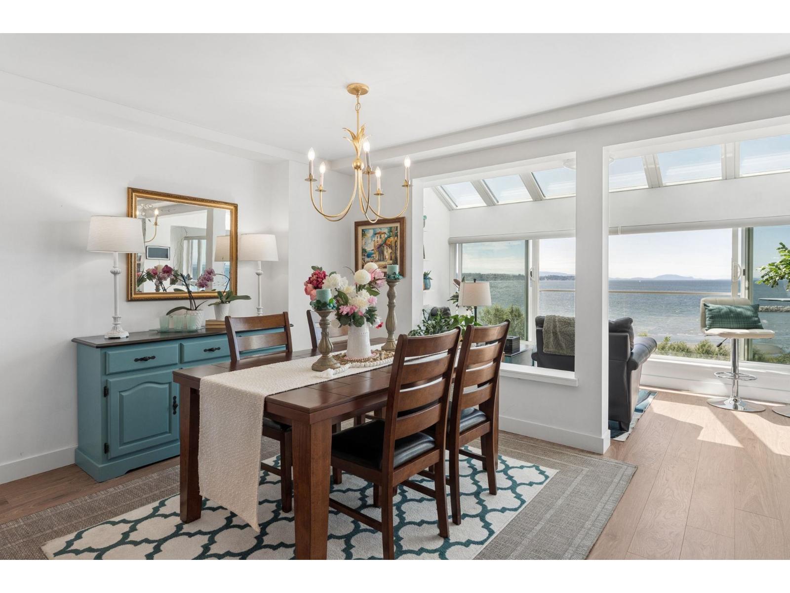 202 15165 Marine Drive Property Photo 14