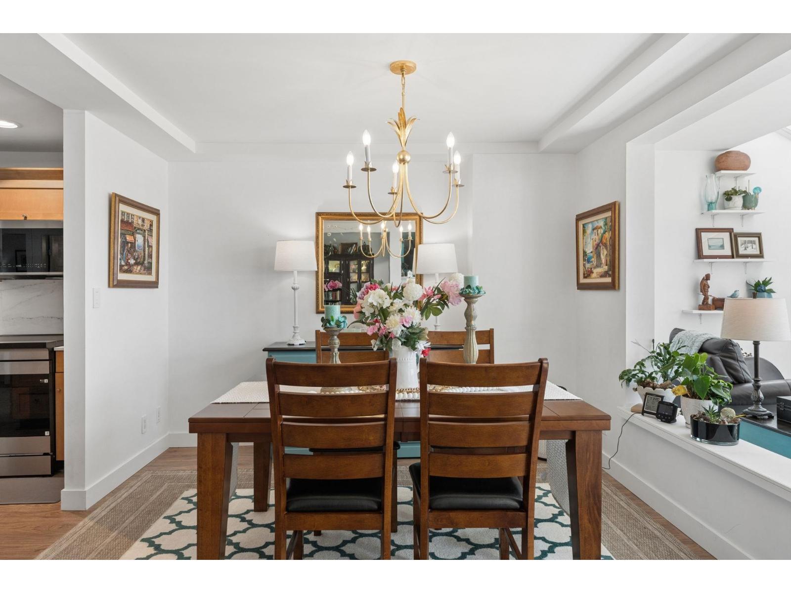 202 15165 Marine Drive Property Photo 17