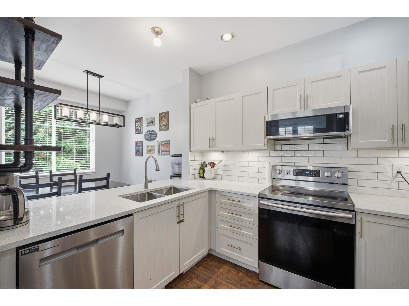 5 20582 67 Avenue Property Photo 7
