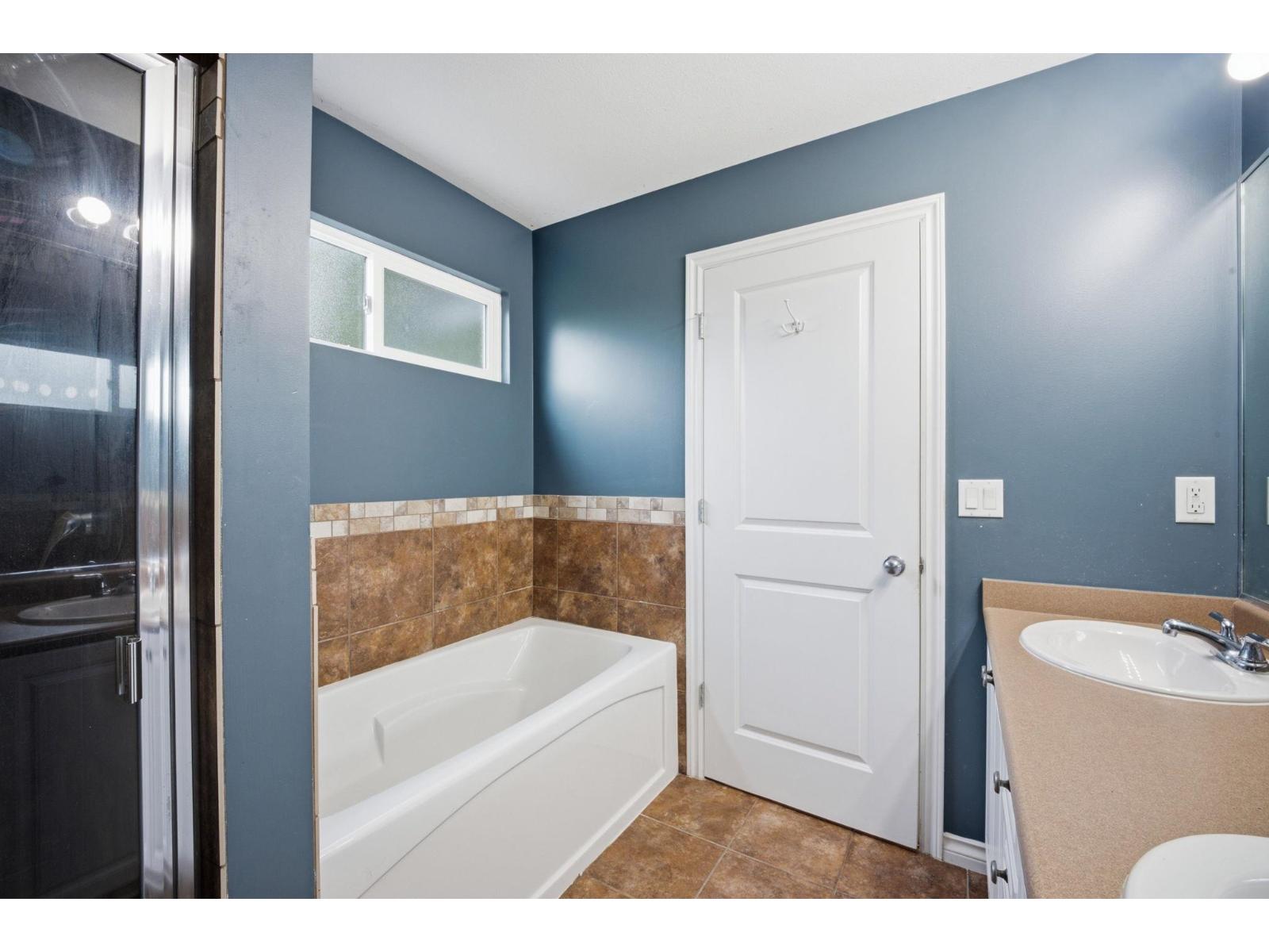 5 20582 67 Avenue Property Photo 24