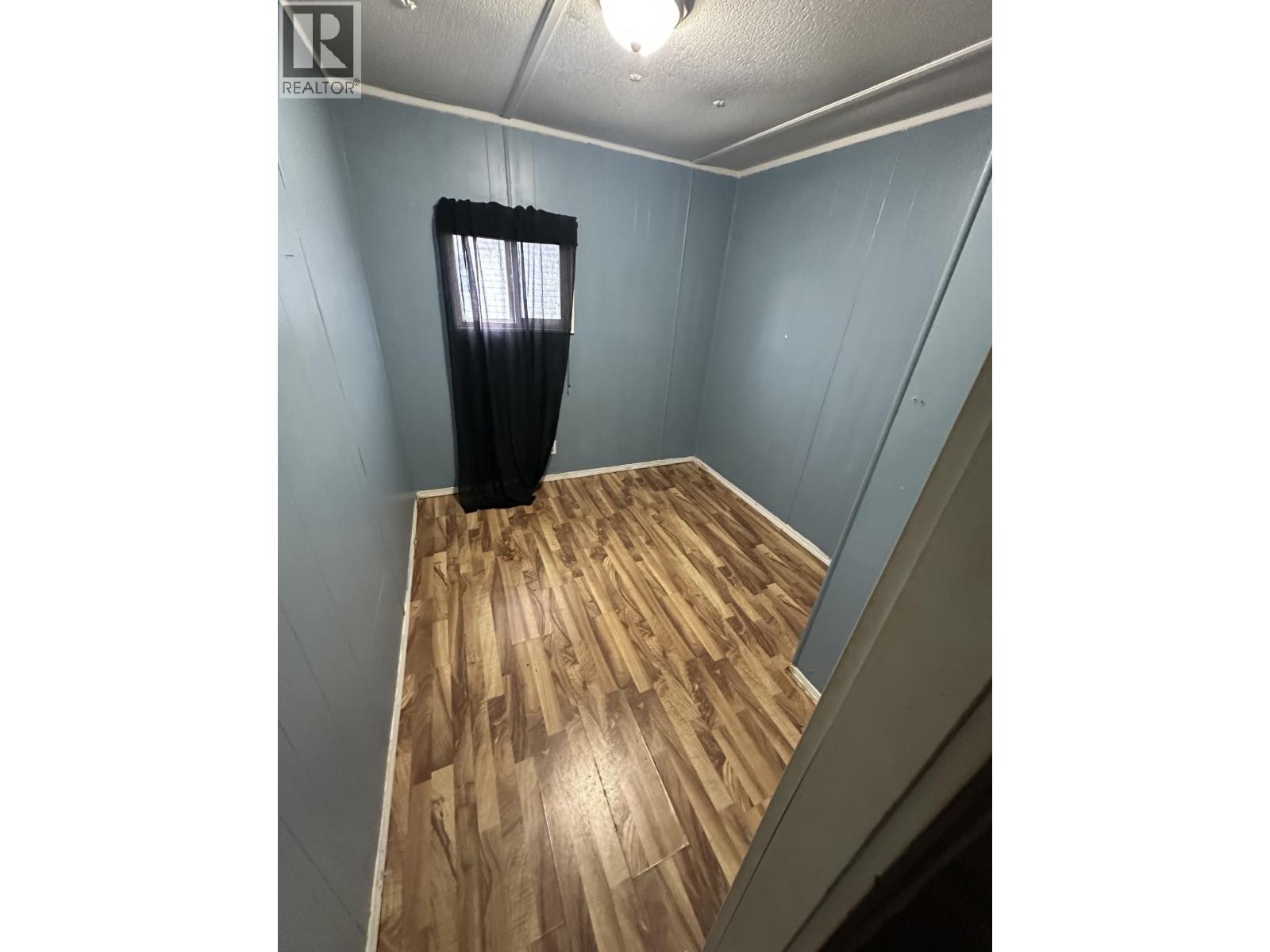 8515 77 Street Property Photo 8