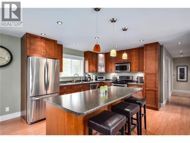 4517 46a Street Property Photo 7