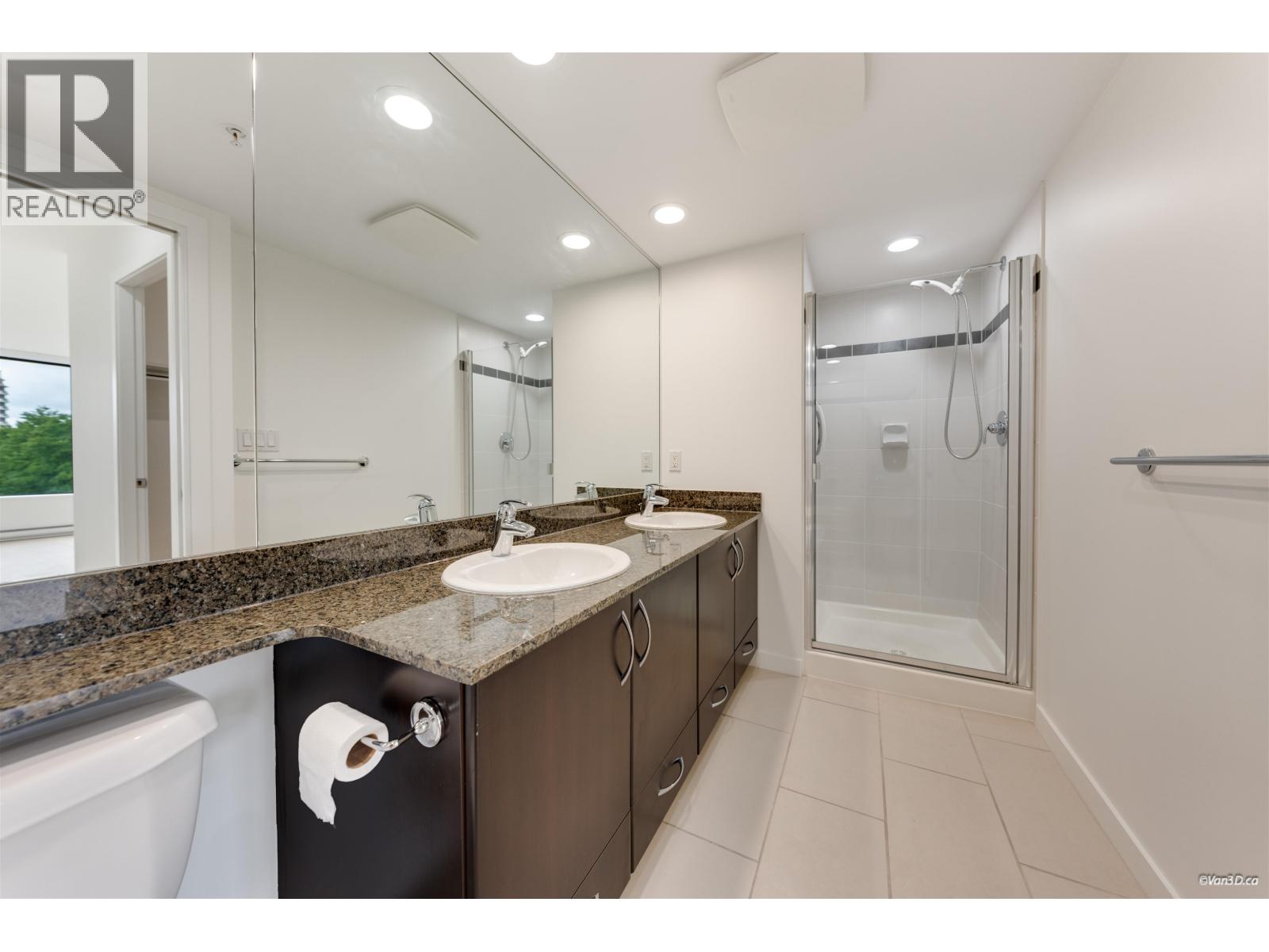 408 7138 Collier Street Property Photo 7