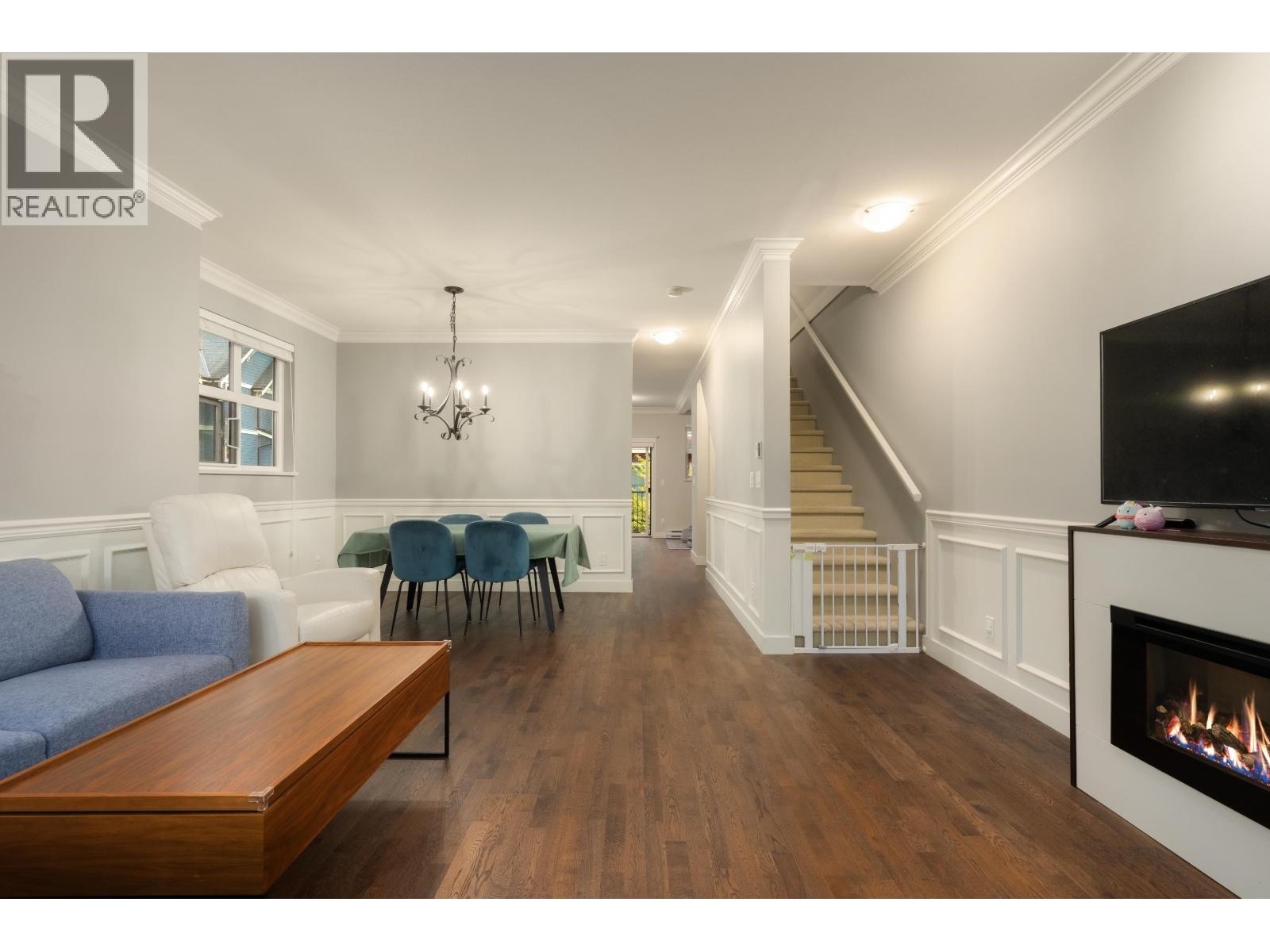 401 8485 New Haven Close Property Photo 8