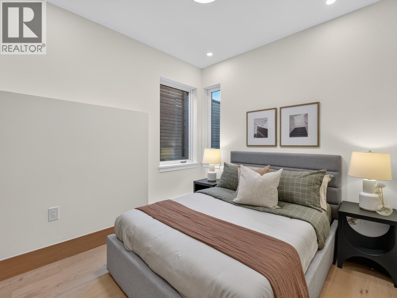 6423 Argyle Avenue Property Photo 18