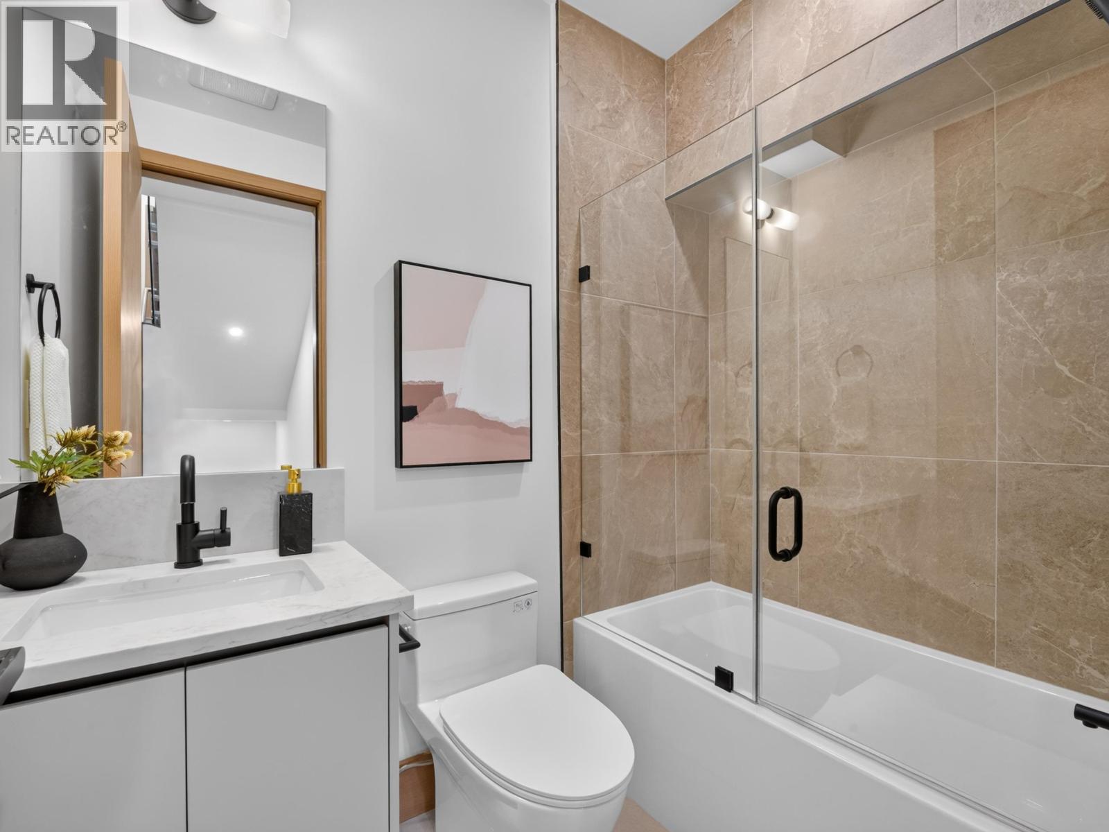 6423 Argyle Avenue Property Photo 20