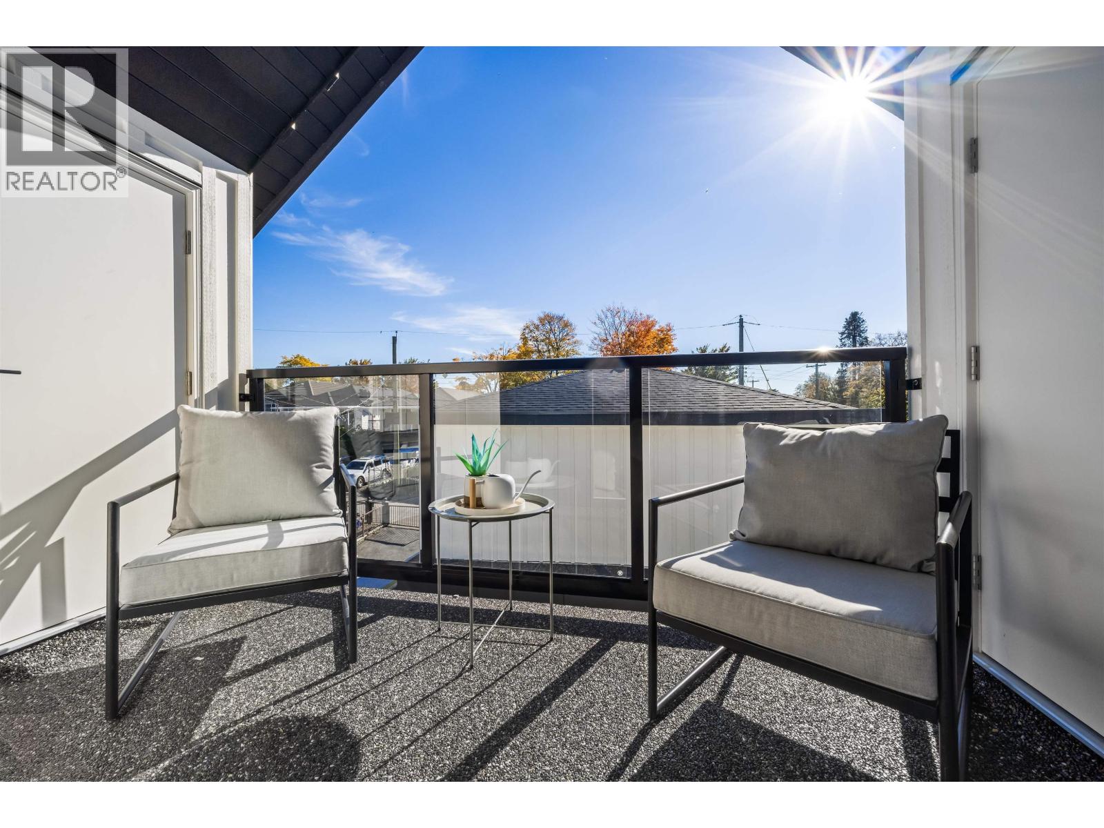 2 2710 Kitchener Street Property Photo 19