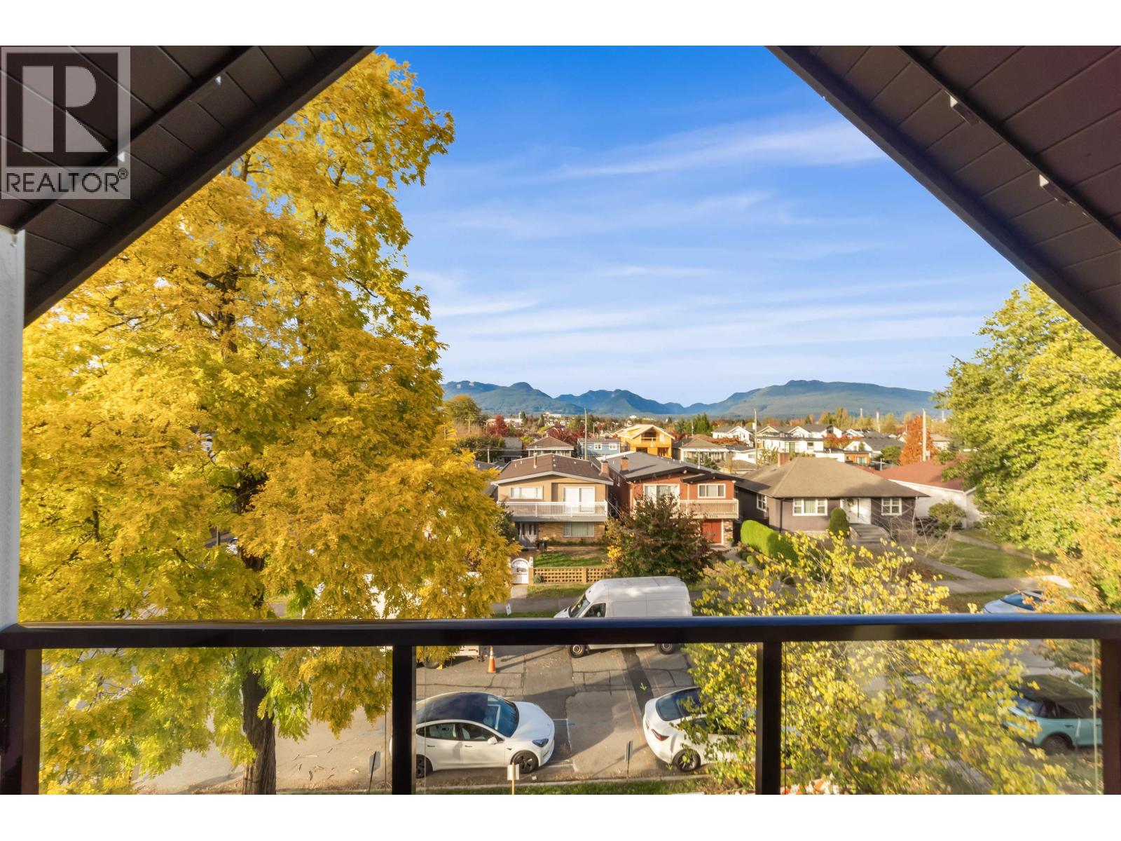 2 2710 Kitchener Street Property Photo 22