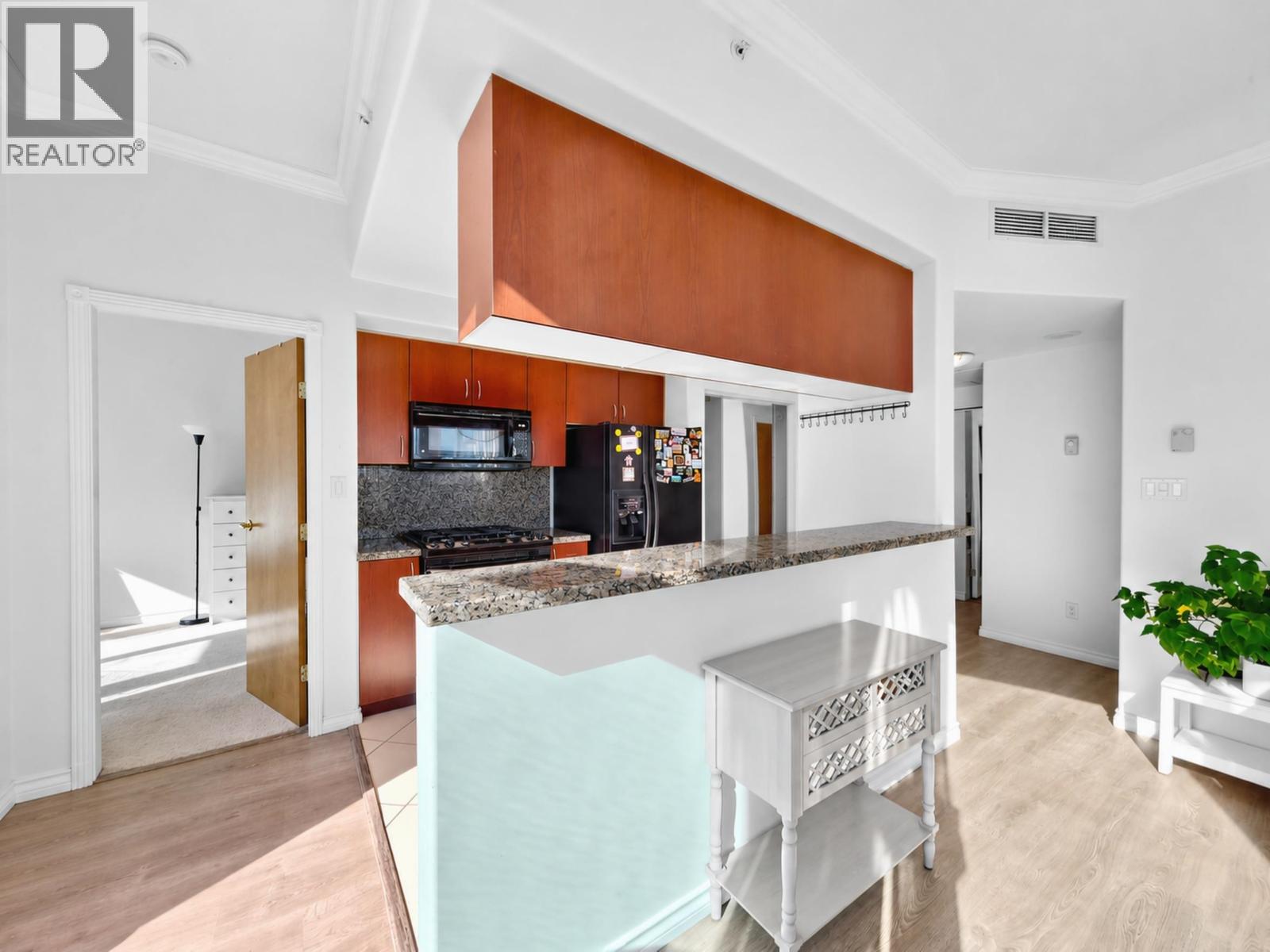 3803 1111 W Pender Street Property Photo 11