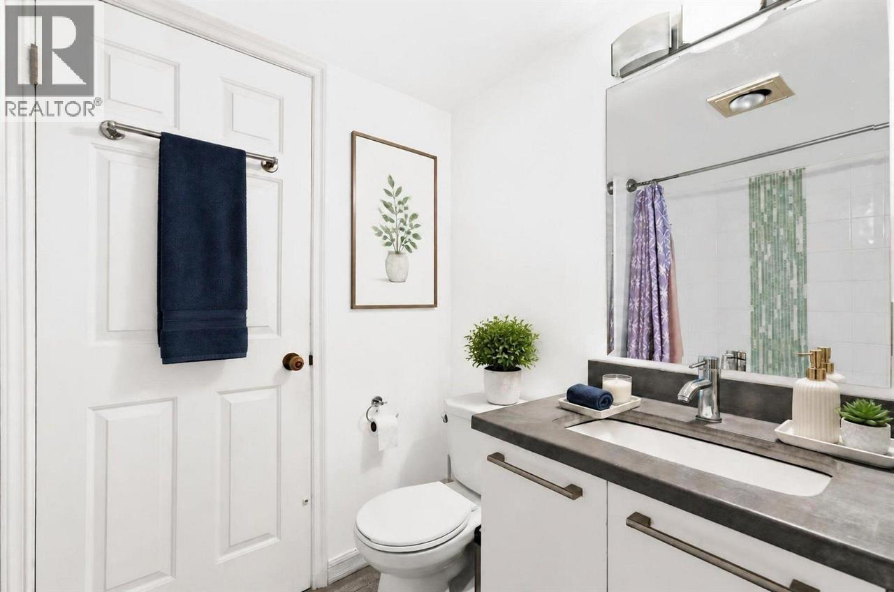 104 2181 Panorama Drive Property Photo 8