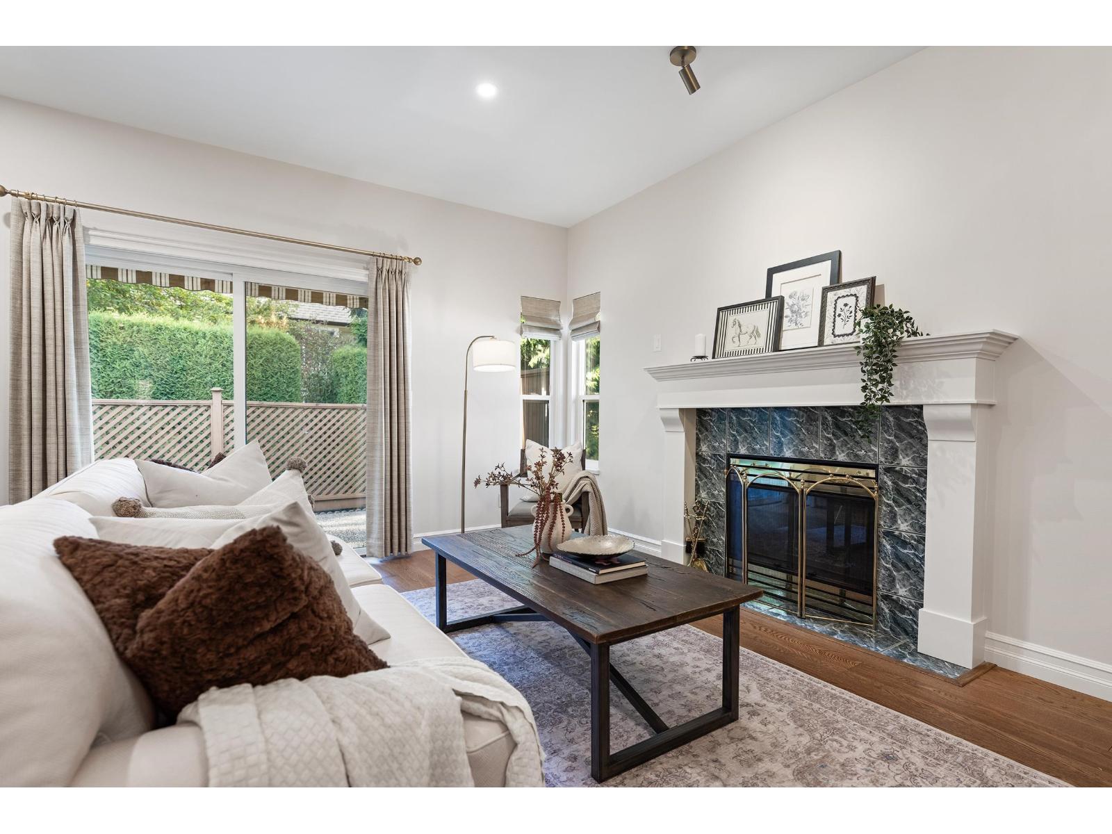 17 18939 65 Avenue Property Photo 6