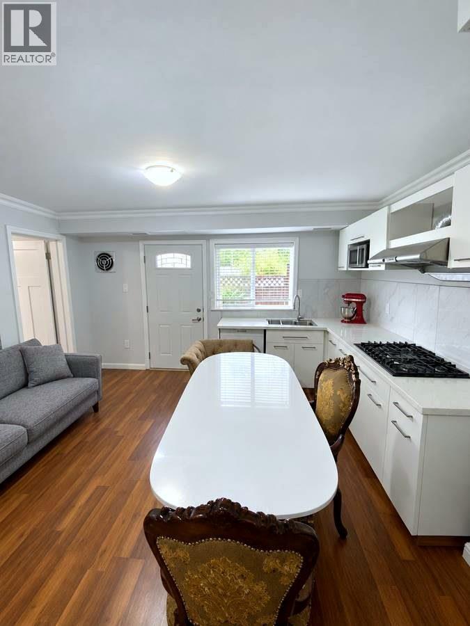 1665 Queens Ave Avenue Property Photo 5