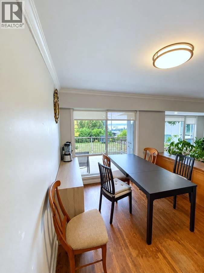 1665 Queens Ave Avenue Property Photo 7