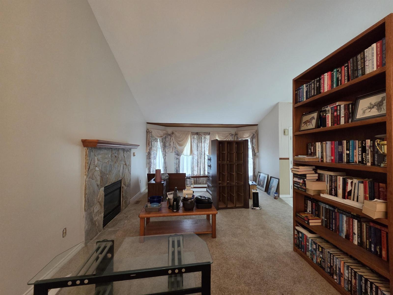 6594 179 Street Property Photo 5
