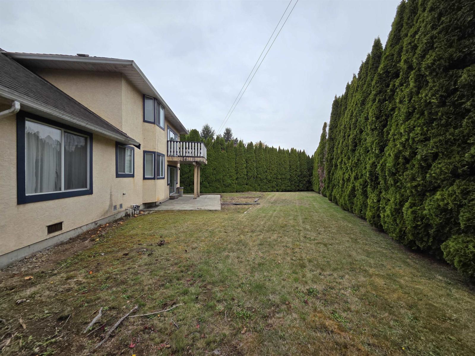 6594 179 Street Property Photo 15
