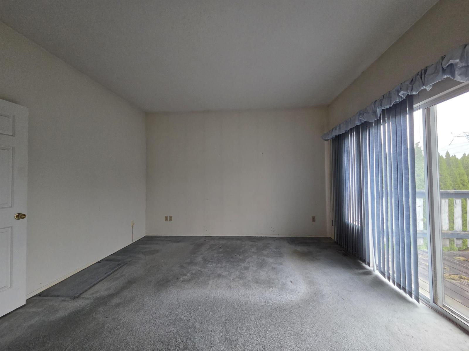 6594 179 Street Property Photo 21