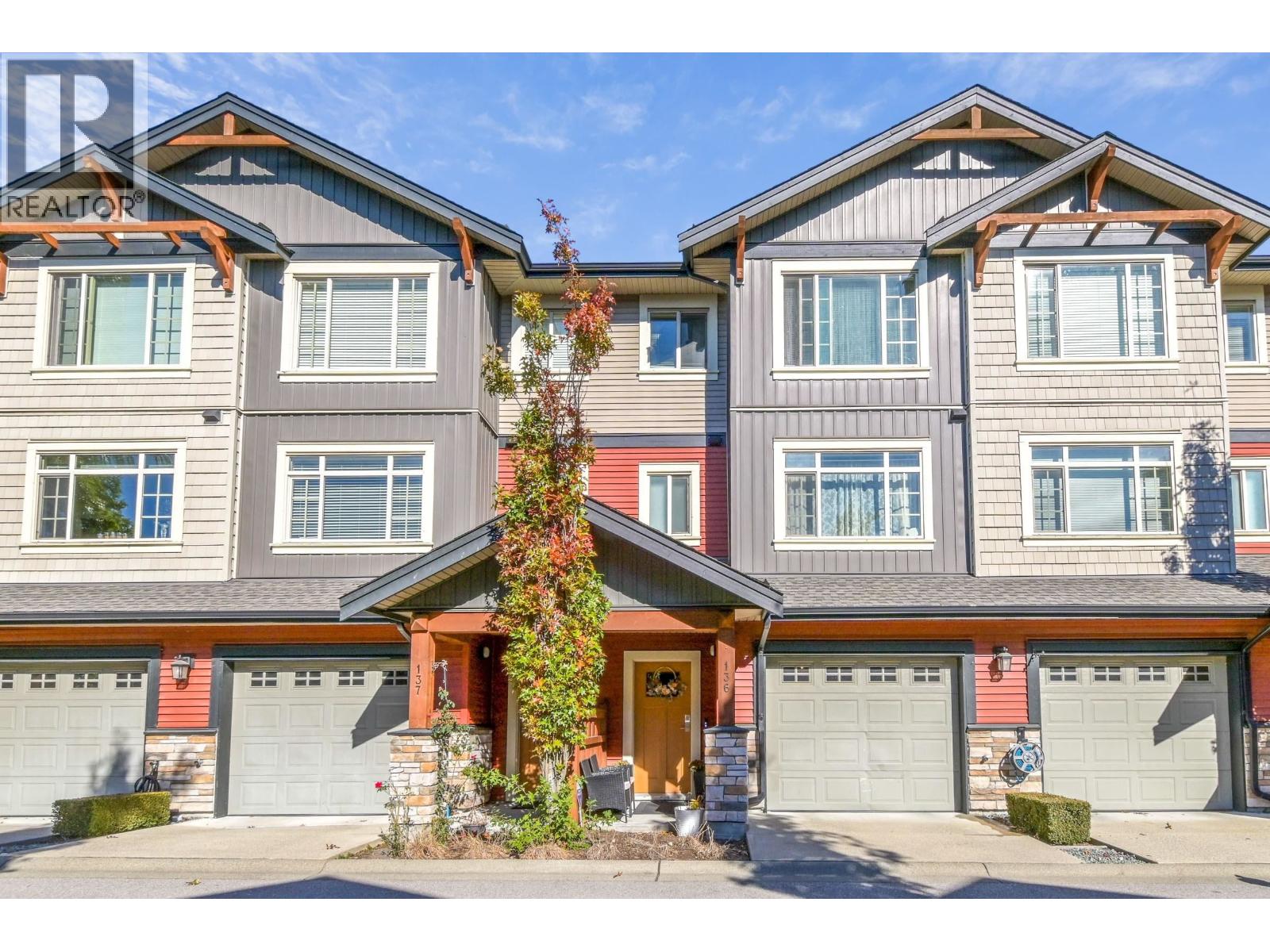 136 11305 240 Street Property Photo 1