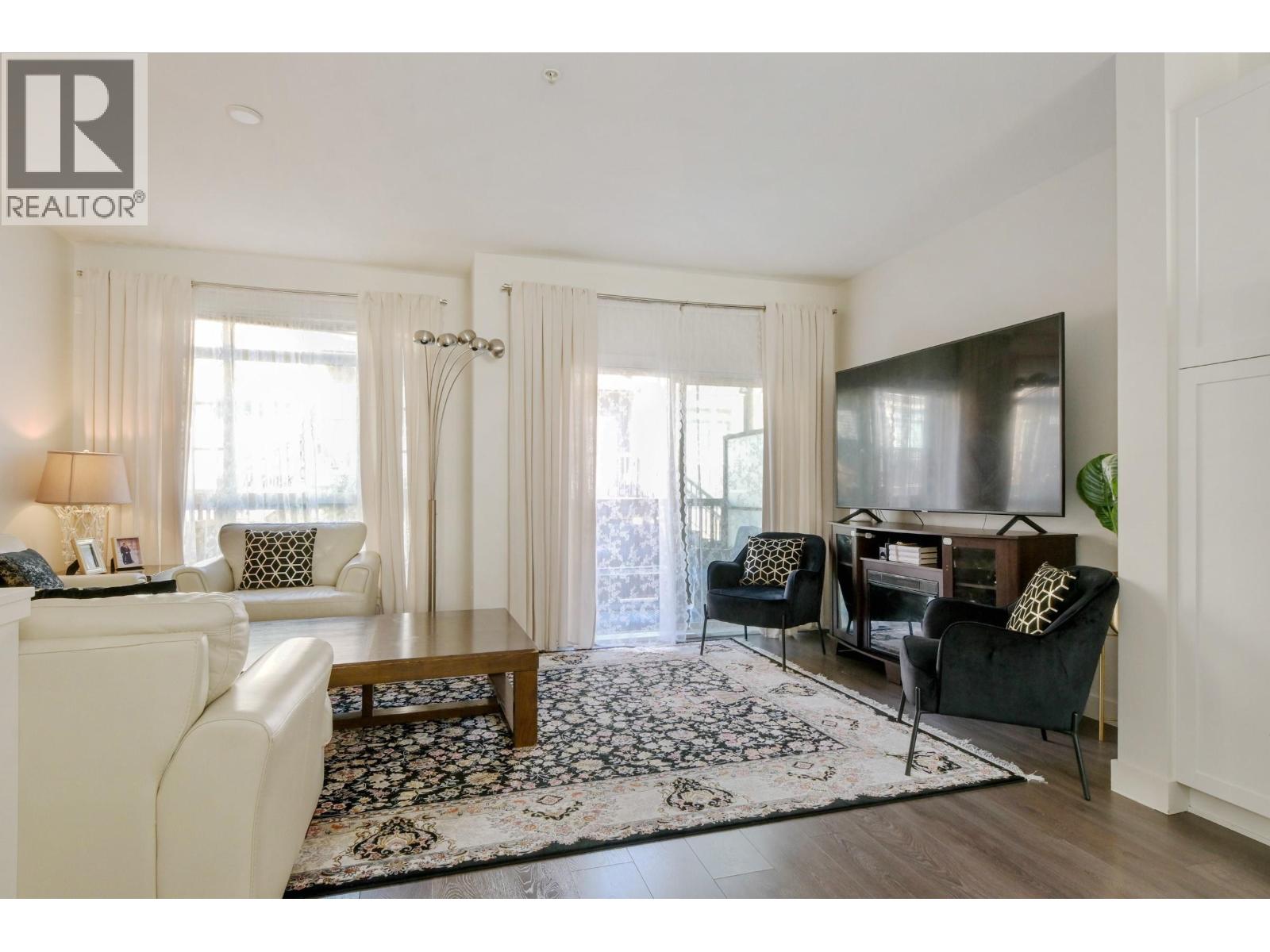 136 11305 240 Street Property Photo 4