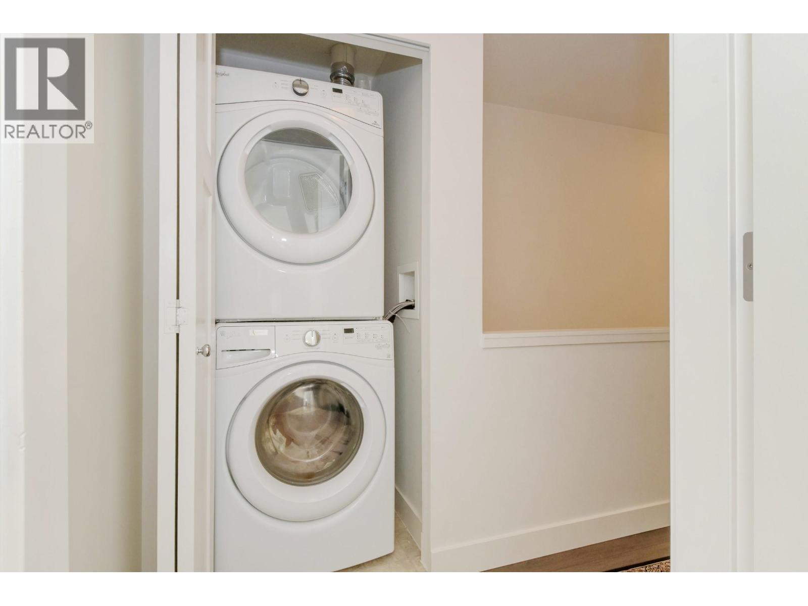 136 11305 240 Street Property Photo 13