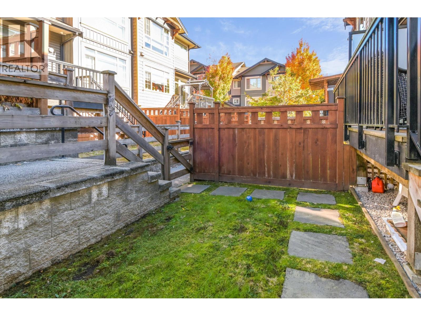 136 11305 240 Street Property Photo 25