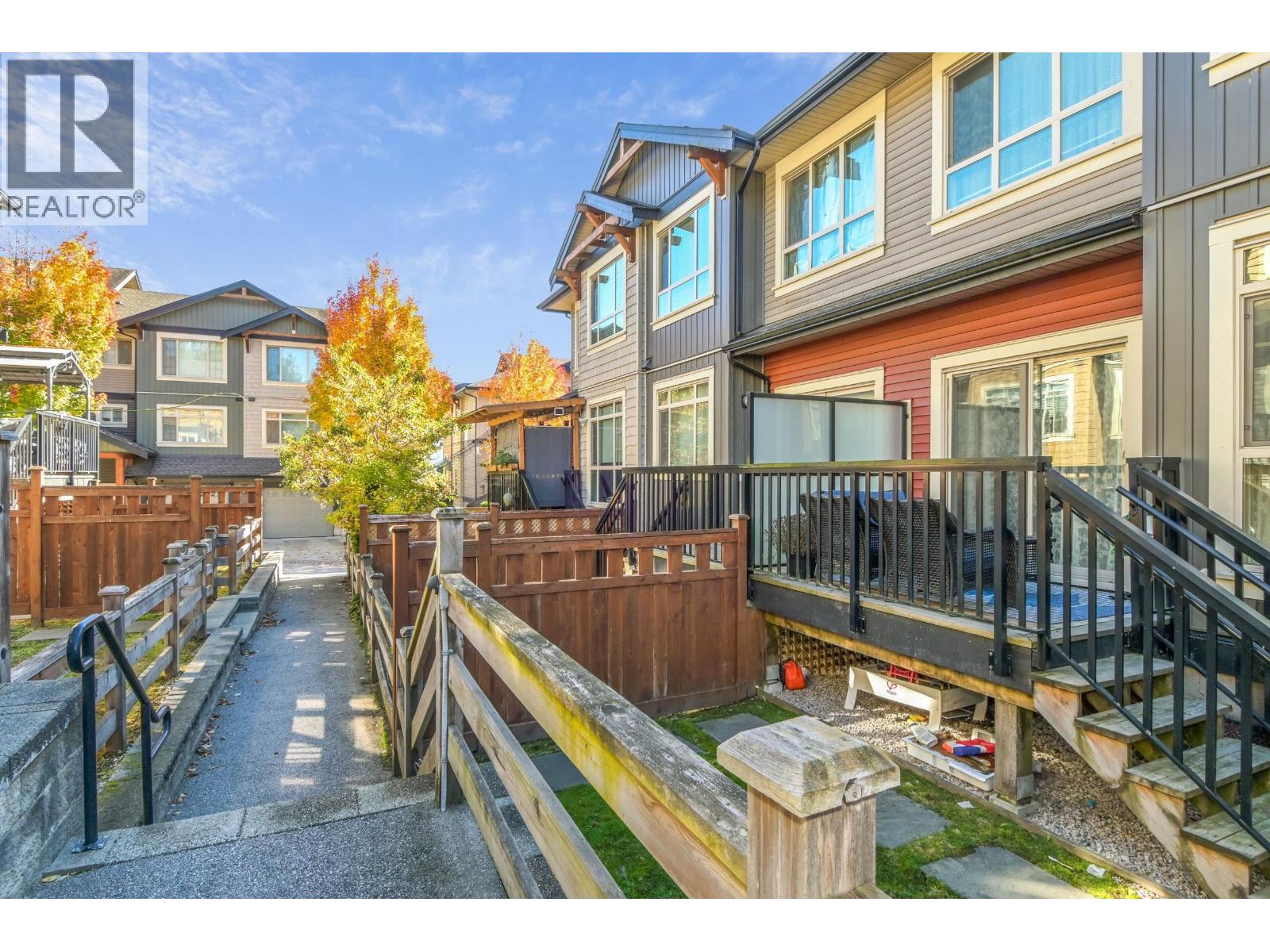 136 11305 240 Street Property Photo 28
