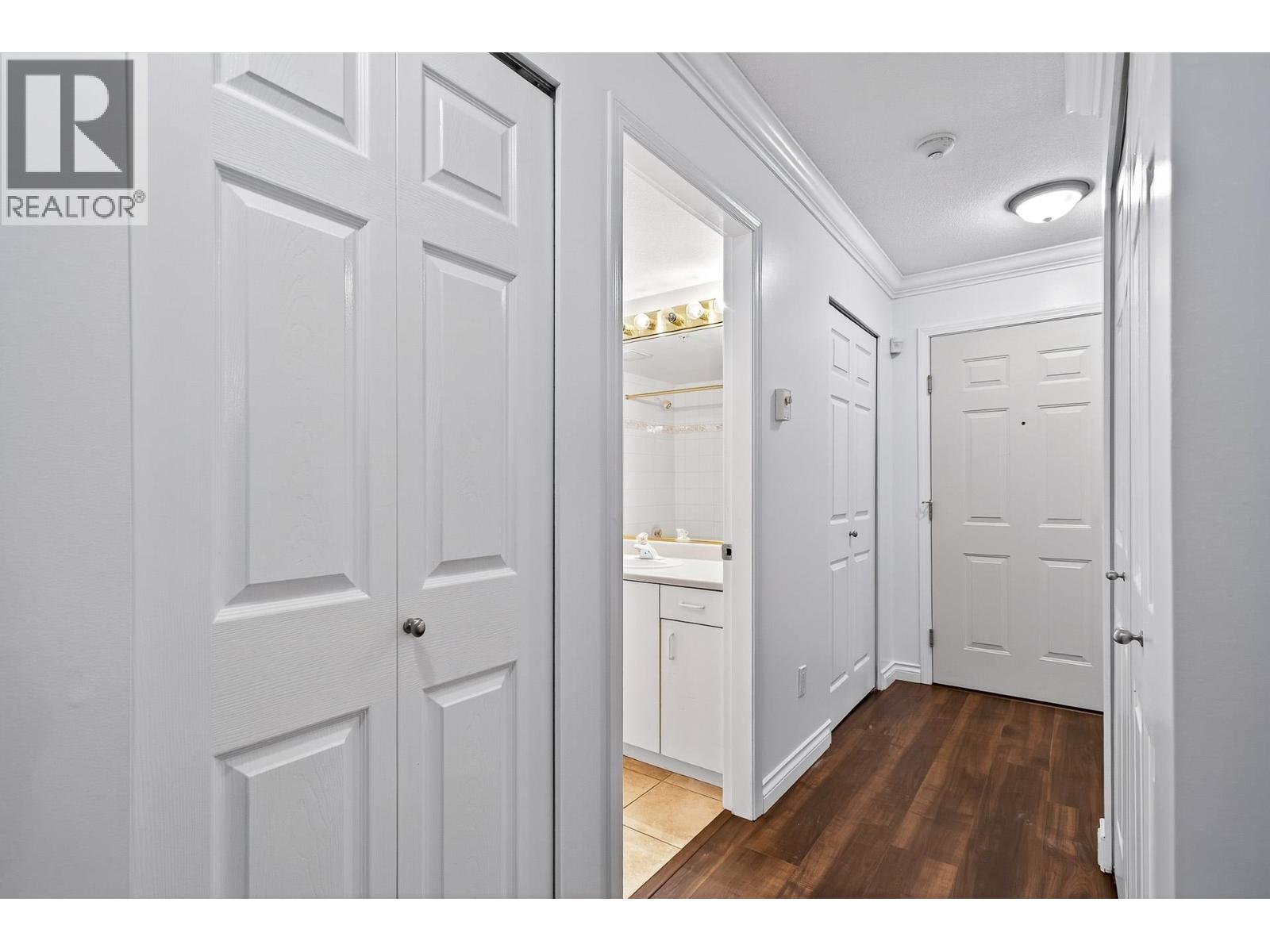 107 1215 Pacific Street Property Photo 26