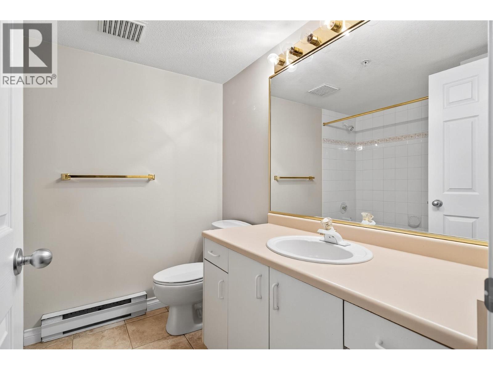 107 1215 Pacific Street Property Photo 27