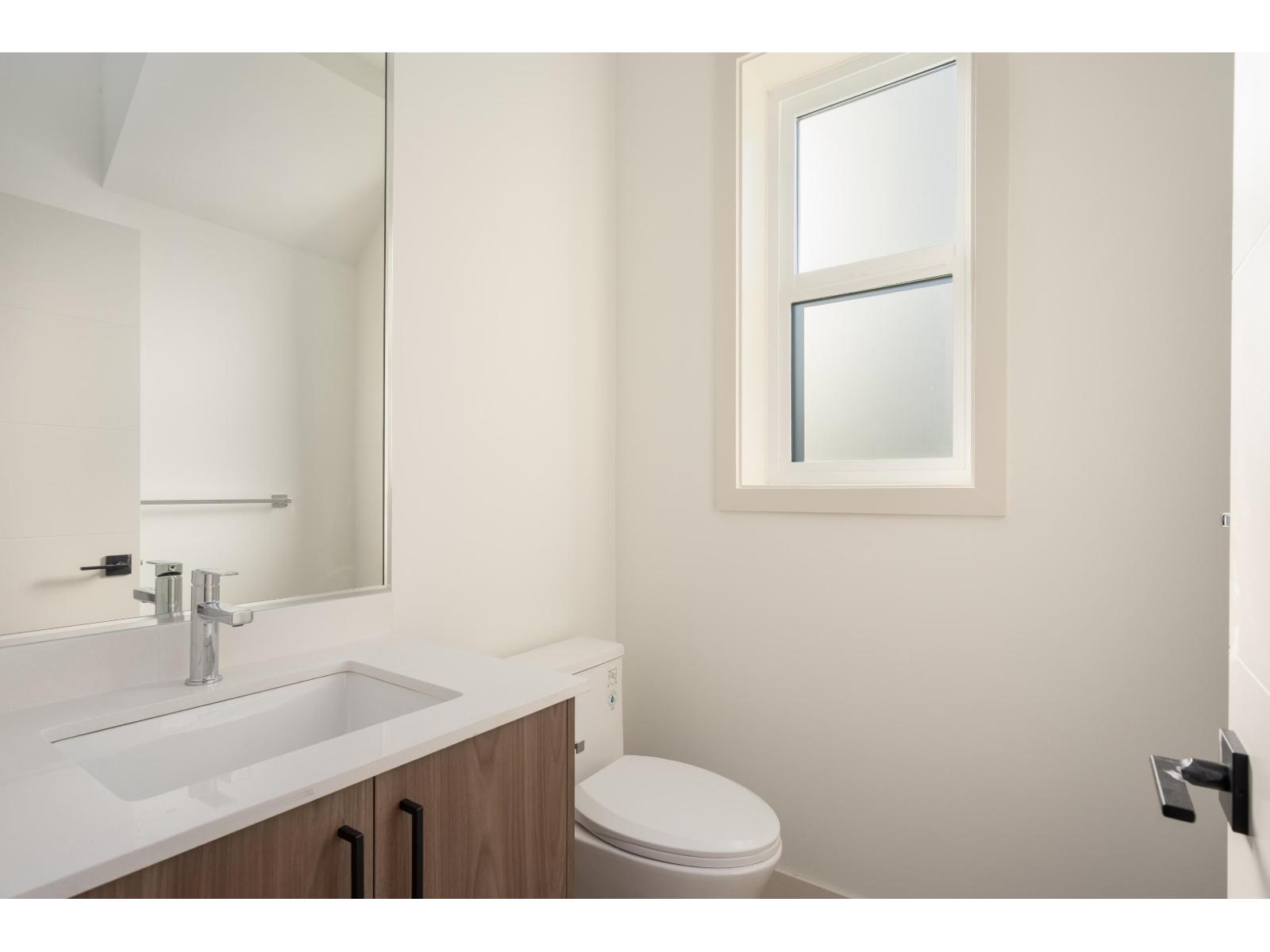 102 14753 111a Avenue Property Photo 27