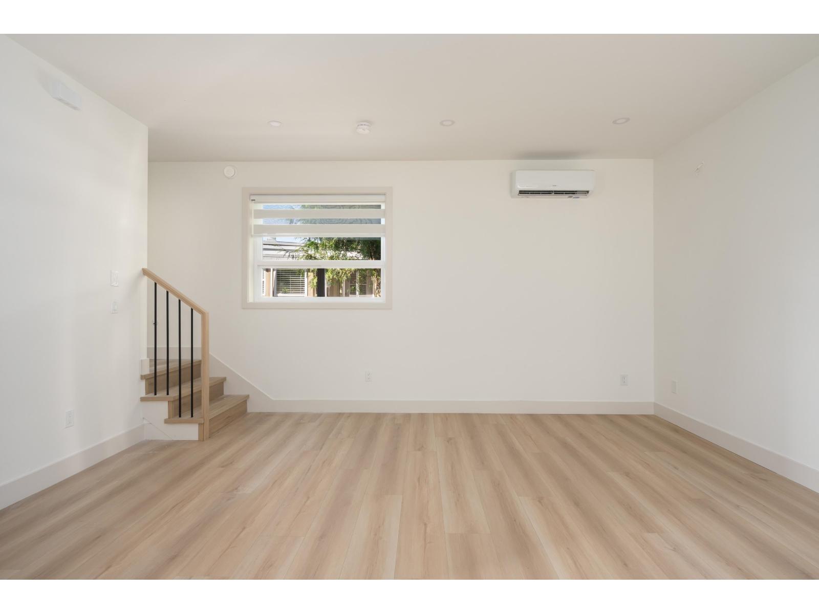 102 14753 111a Avenue Property Photo 28