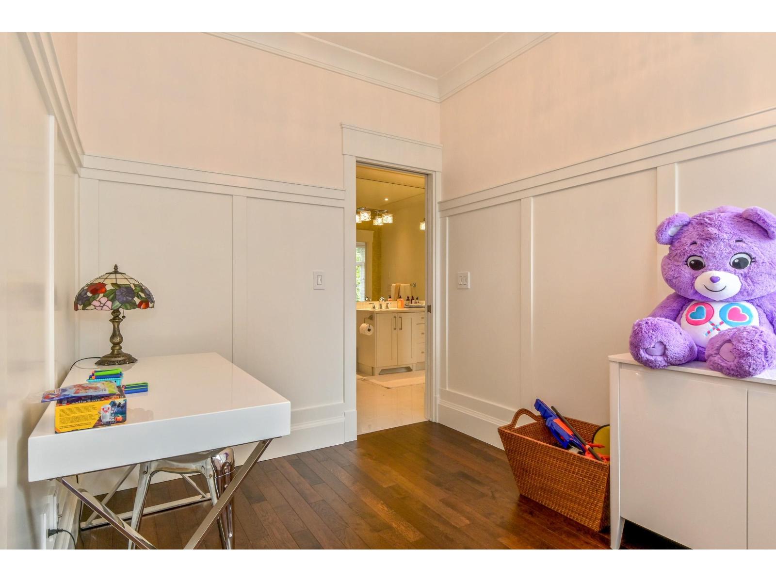 23667 36a Avenue Property Photo 15