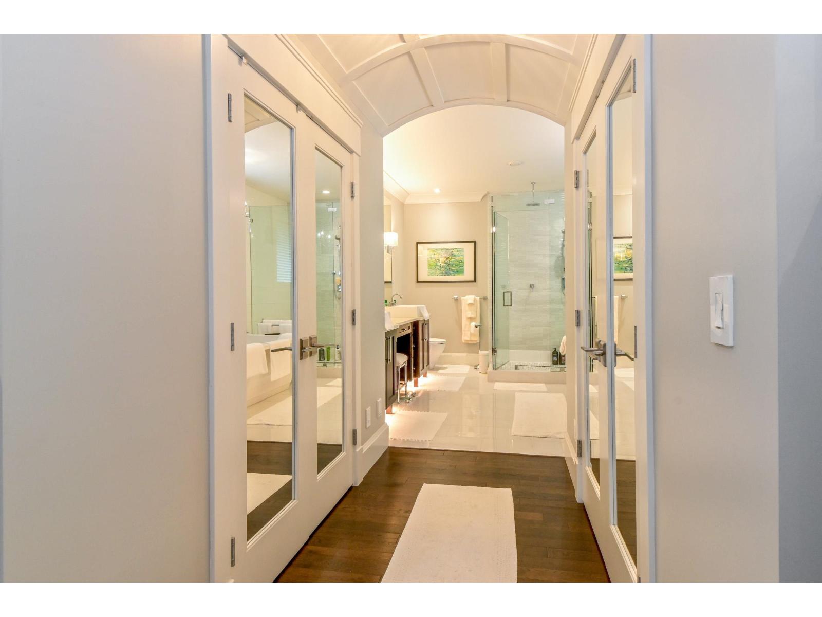 23667 36a Avenue Property Photo 18