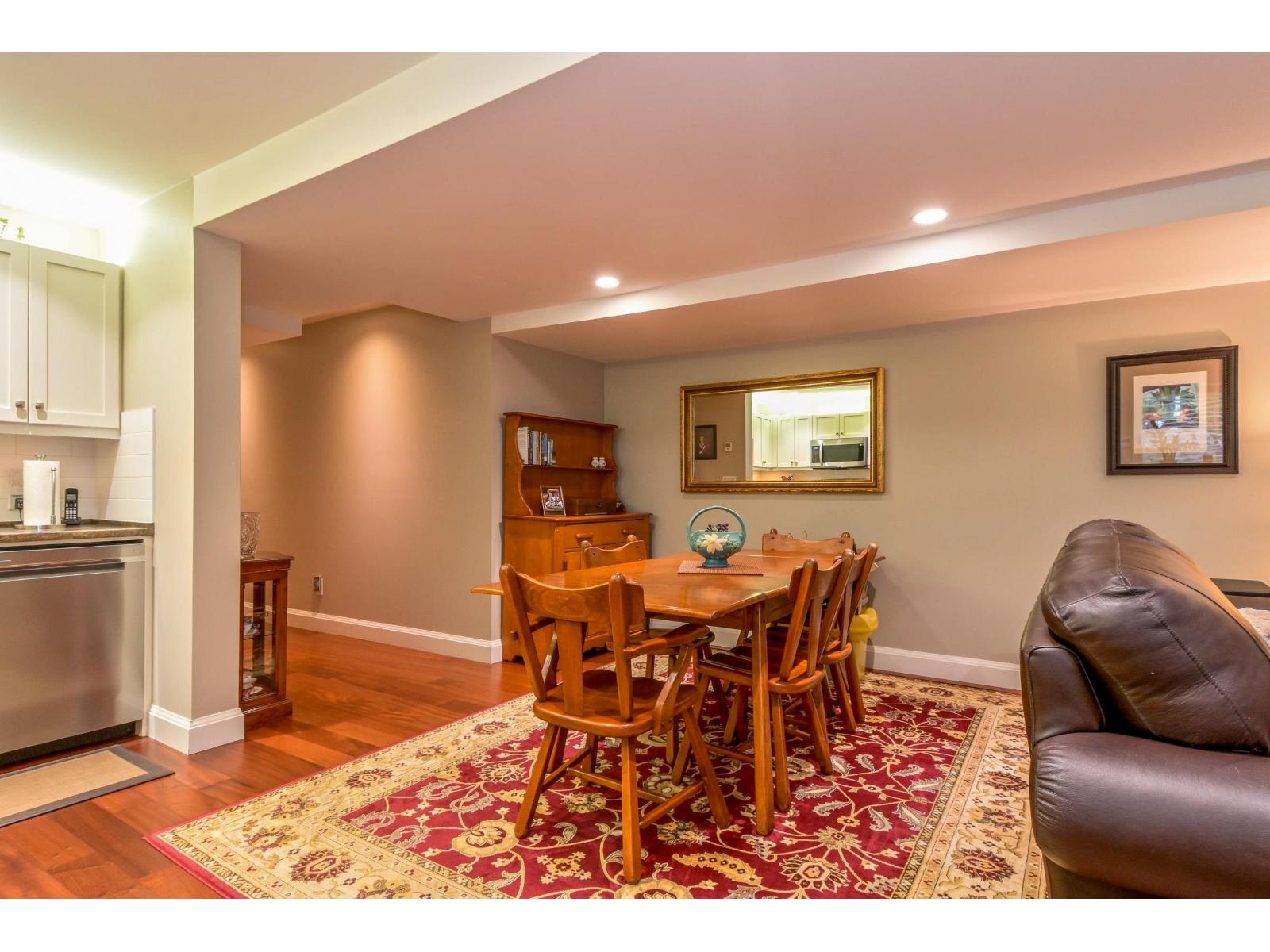 23667 36a Avenue Property Photo 28