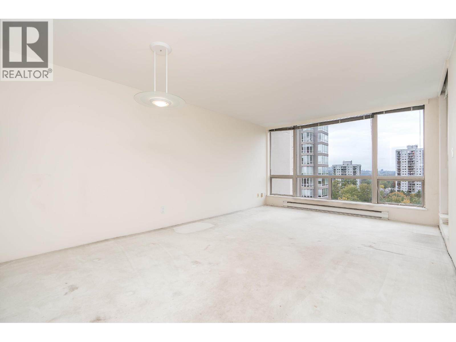 1802 9633 Manchester Drive Property Photo 5