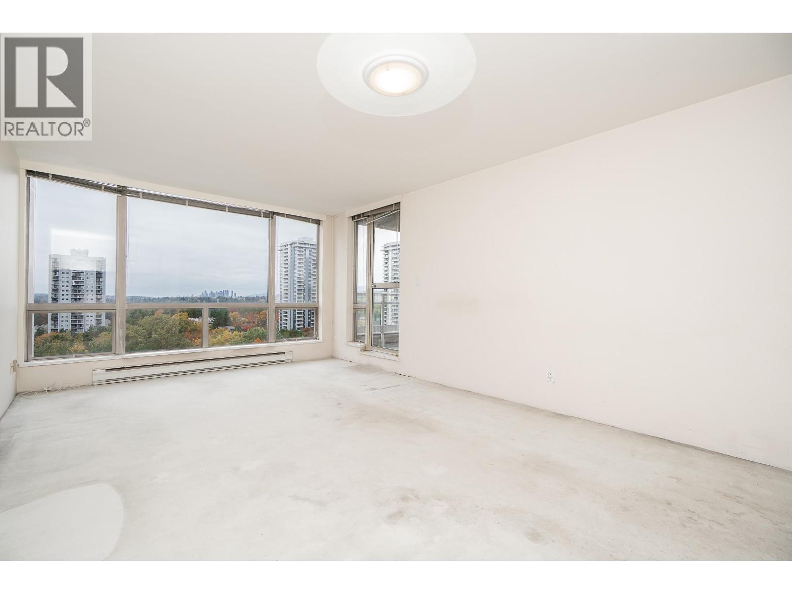 1802 9633 Manchester Drive Property Photo 6