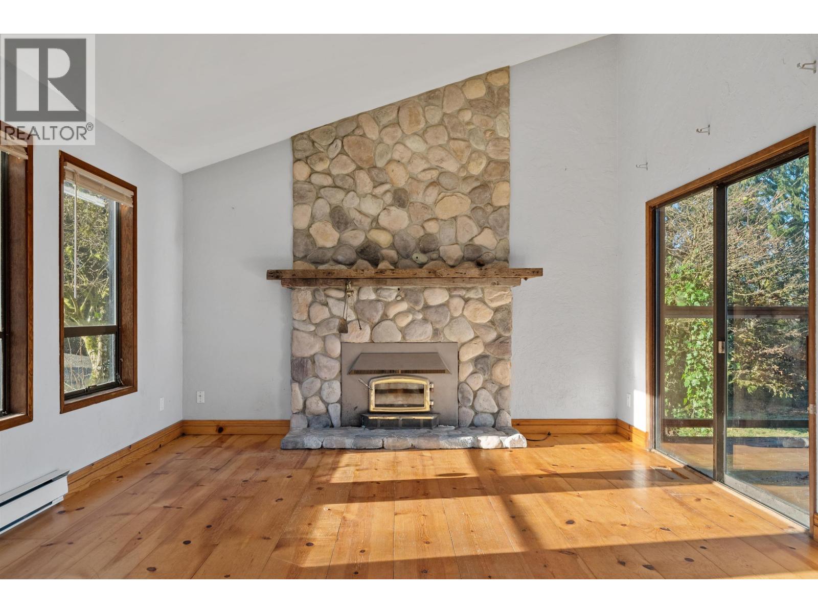 25443 Bosonworth Avenue Property Photo 5