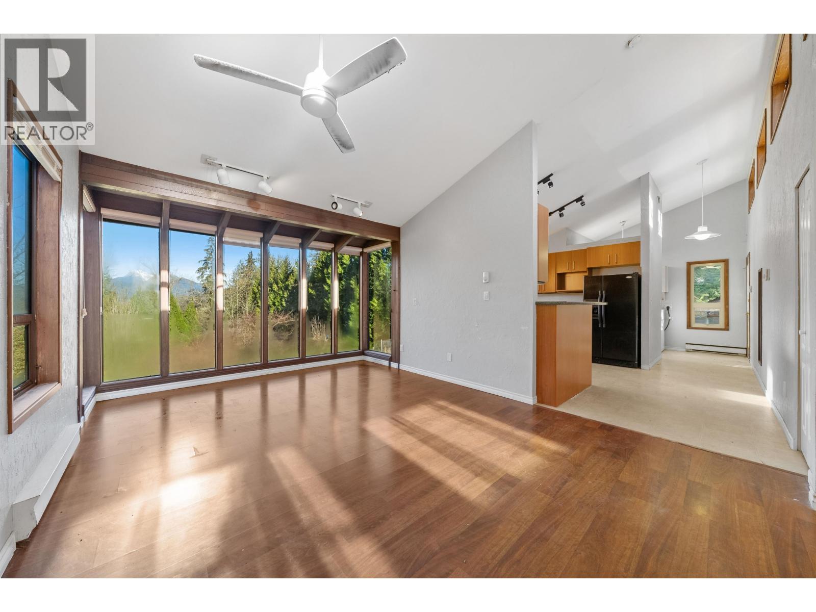 25443 Bosonworth Avenue Property Photo 8