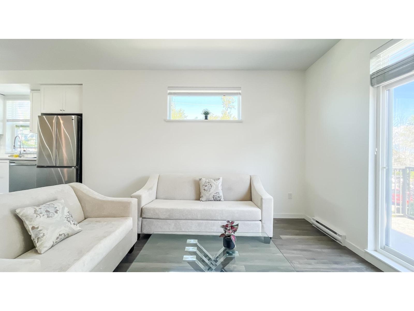 1 15487 99a Avenue Property Photo 1