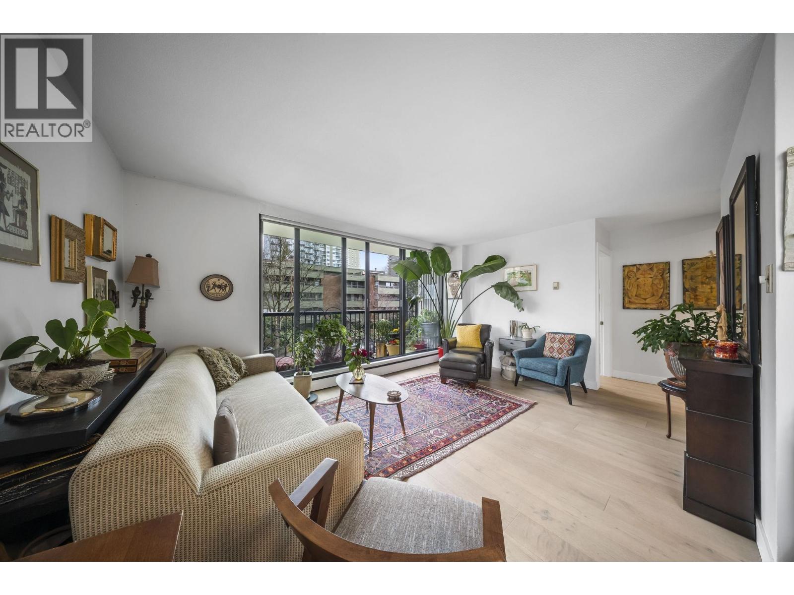 301 1330 Harwood Street Property Photo 5