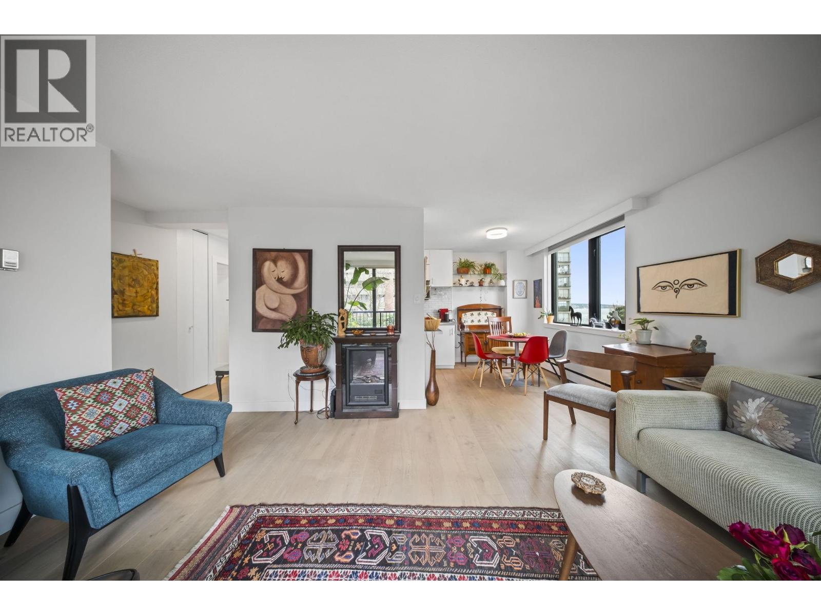 301 1330 Harwood Street Property Photo 10