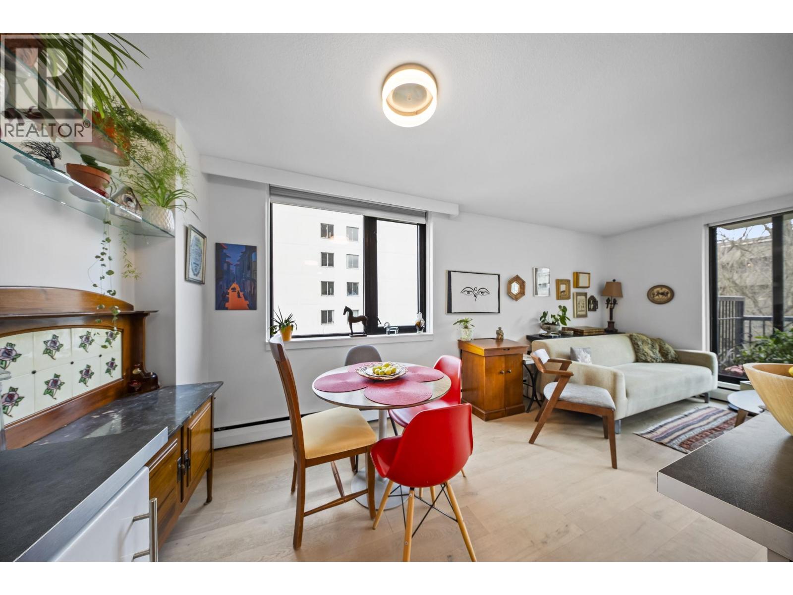 301 1330 Harwood Street Property Photo 12