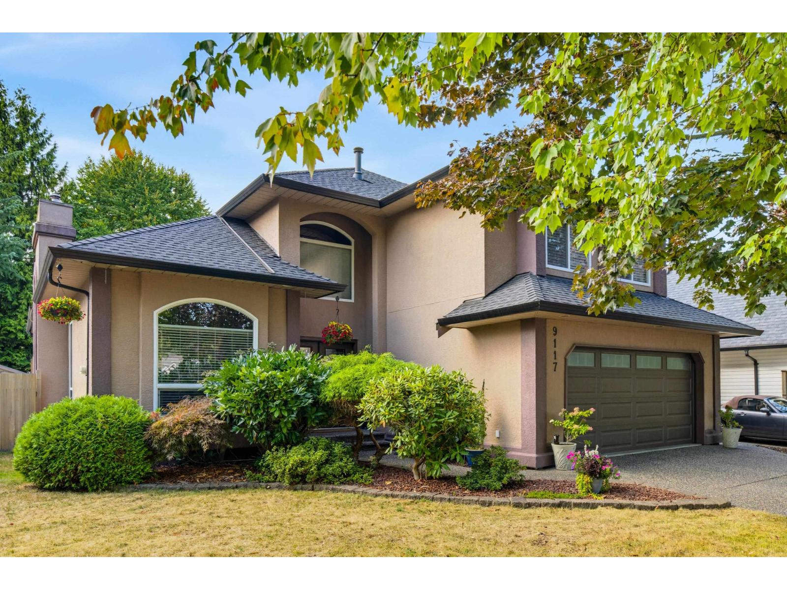 9117 207b Street Property Photo 1