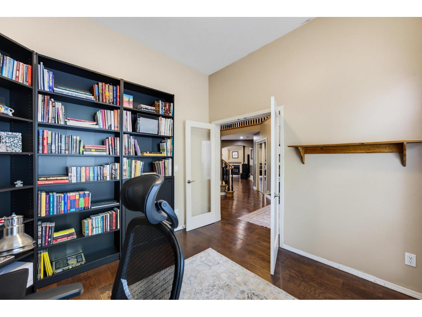 9117 207b Street Property Photo 10