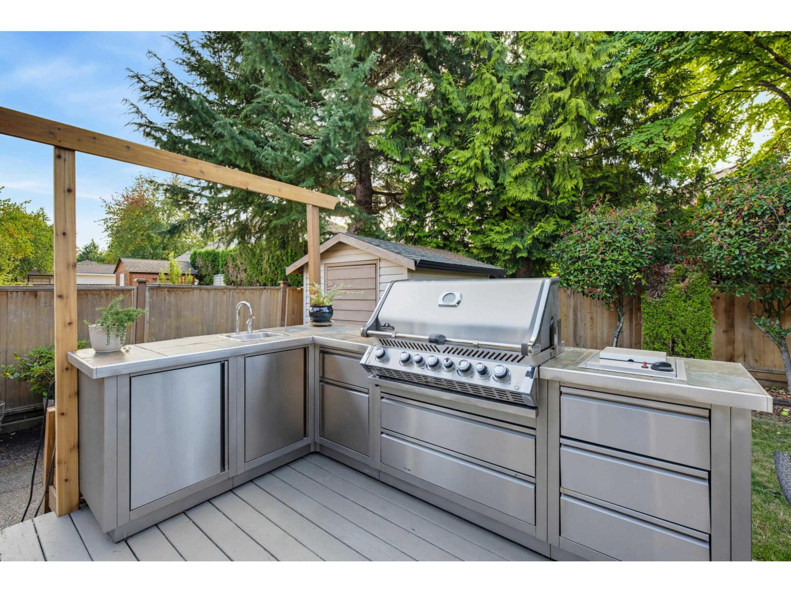 9117 207b Street Property Photo 34