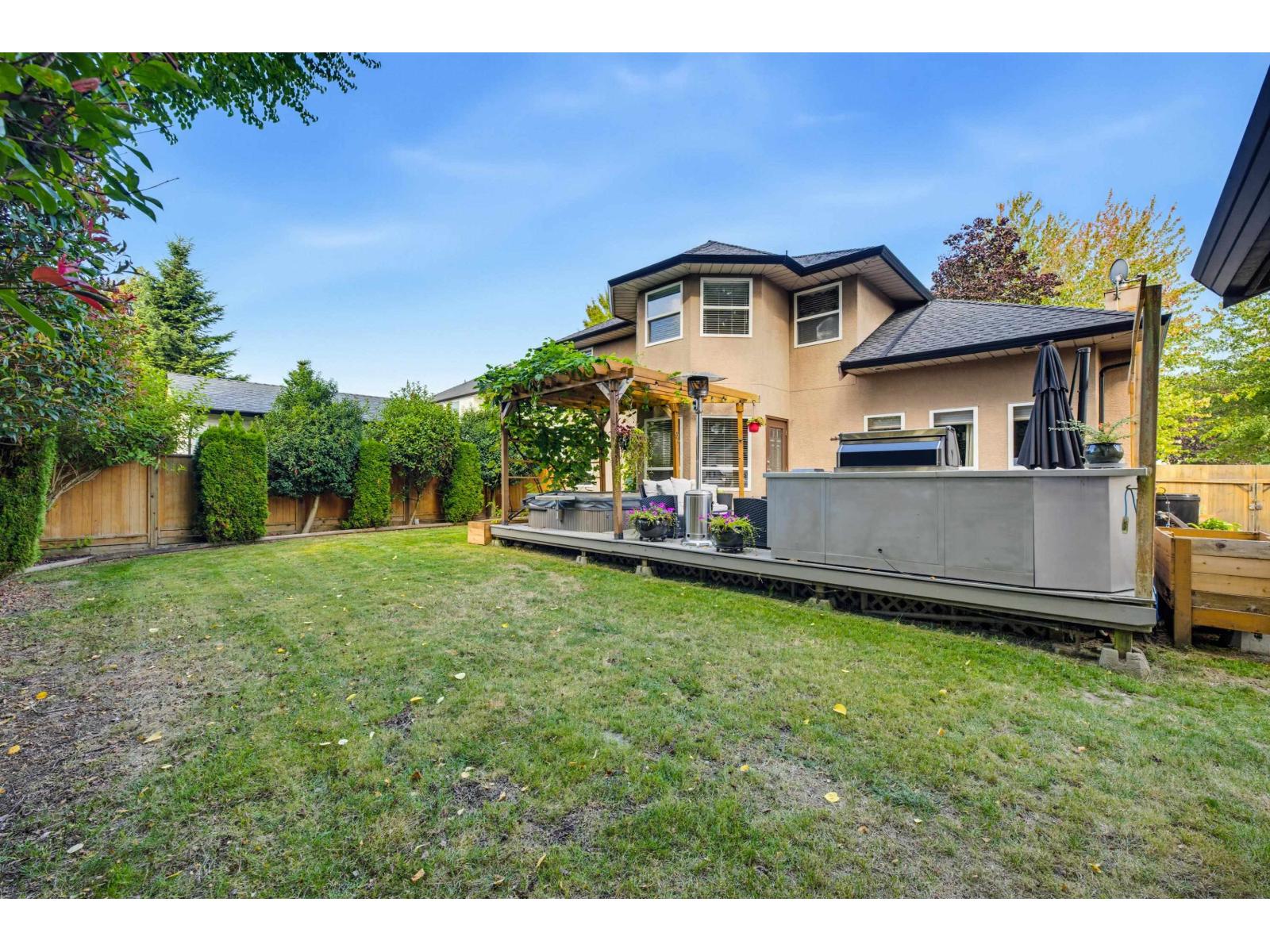 9117 207b Street Property Photo 38
