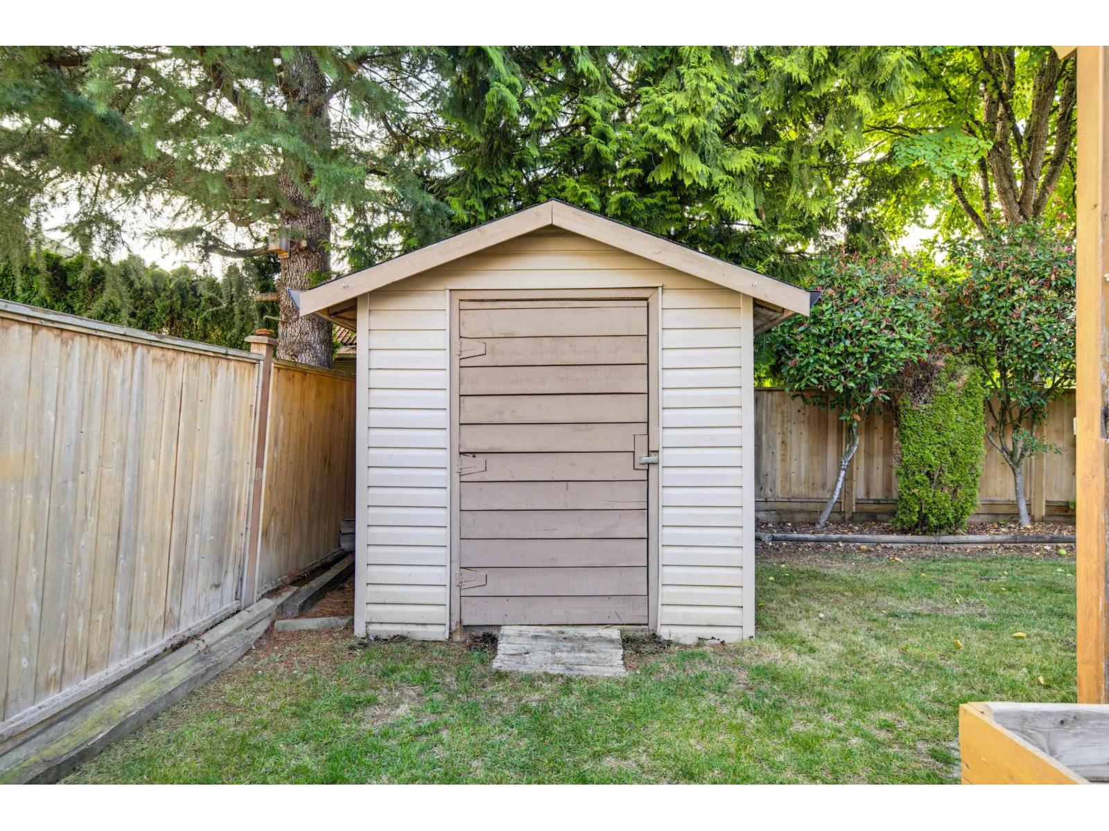 9117 207b Street Property Photo 39