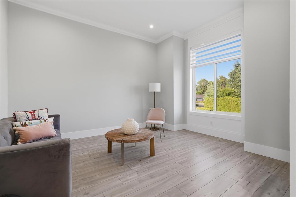 5735 144a Street Property Photo 12