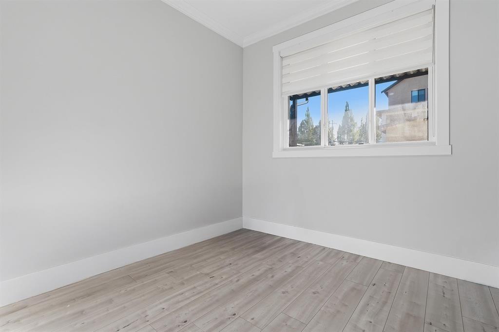 5735 144a Street Property Photo 31