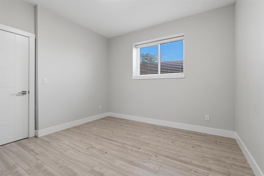 5735 144a Street Property Photo 36