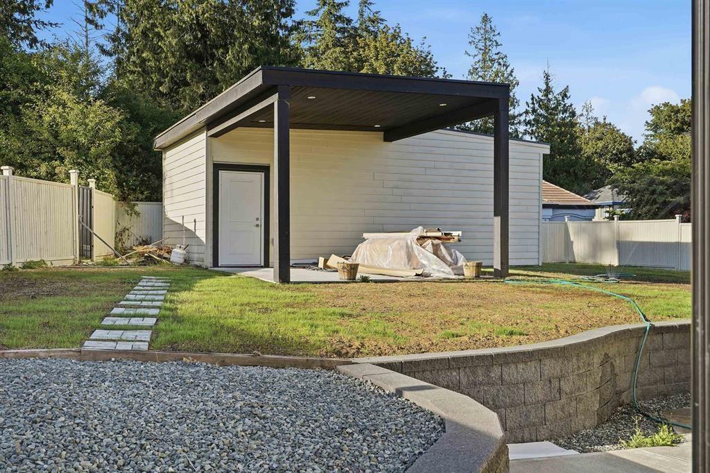 5735 144a Street Property Photo 37