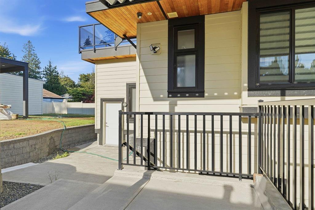 5735 144a Street Property Photo 39